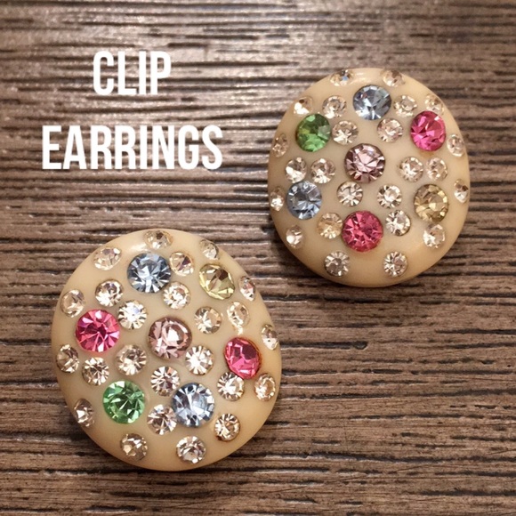 Vintage Jewelry - Vintage Pastel Colored Rhinestone Clip Earrings